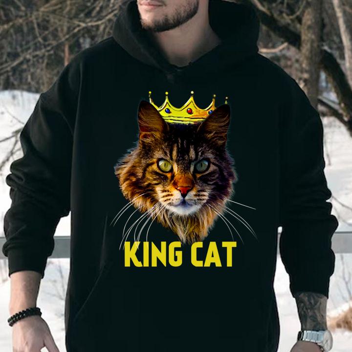 Maine Coon king cat t-shirt
