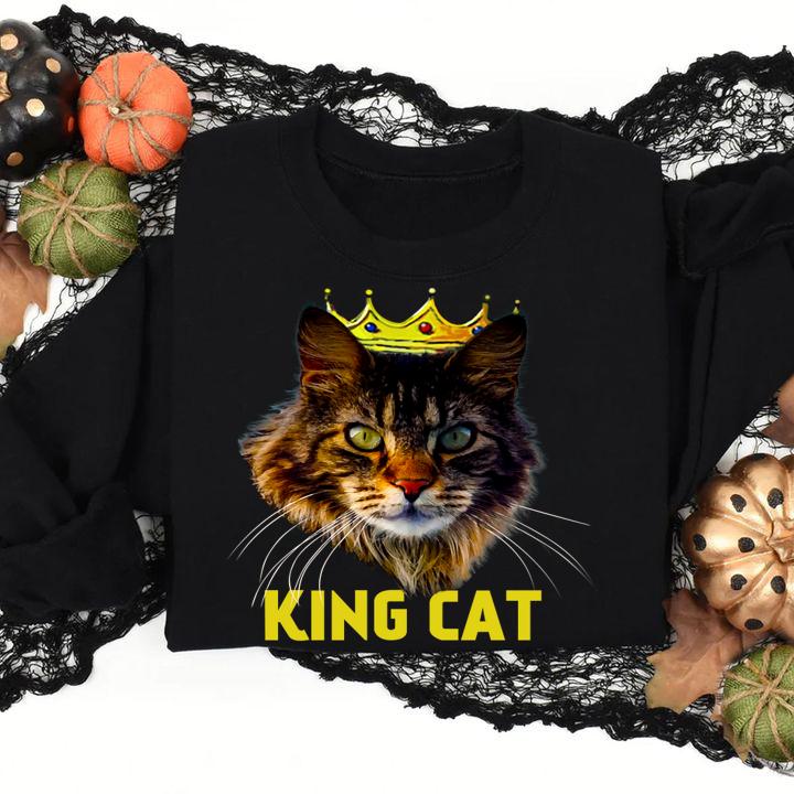 Maine Coon king cat t-shirt