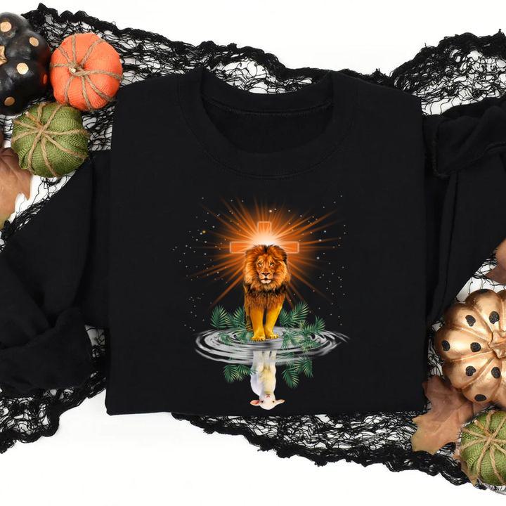 The Lion of Judah reflection water mirror sheep Jesus cross t-shirt