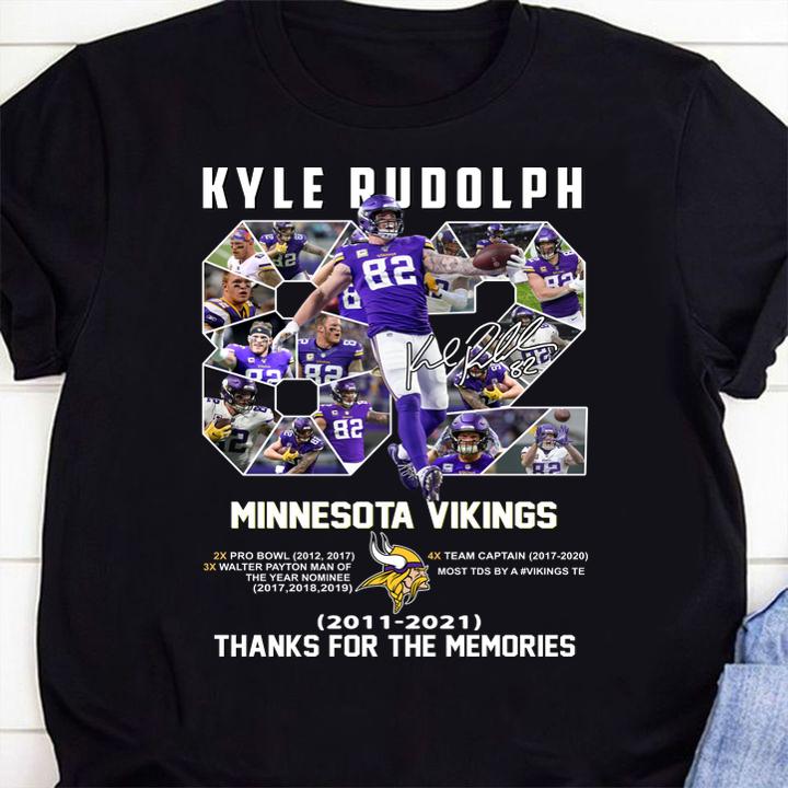82 Kyle Rudolph Minnesota Vikings 2011-2021 signature thanks for the memories t-shirt 1 Clothing, Doctor Herotee News, Doctorherotee News