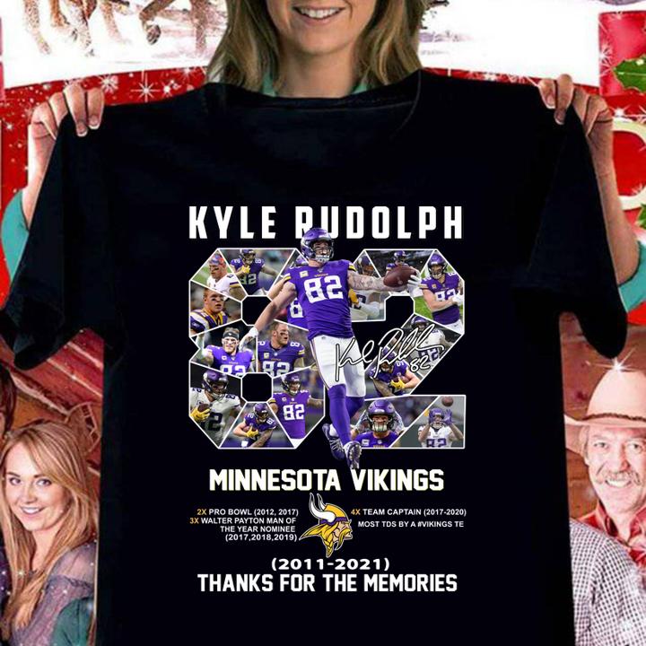 82 Kyle Rudolph Minnesota Vikings 2011-2021 signature thanks for the memories t-shirt