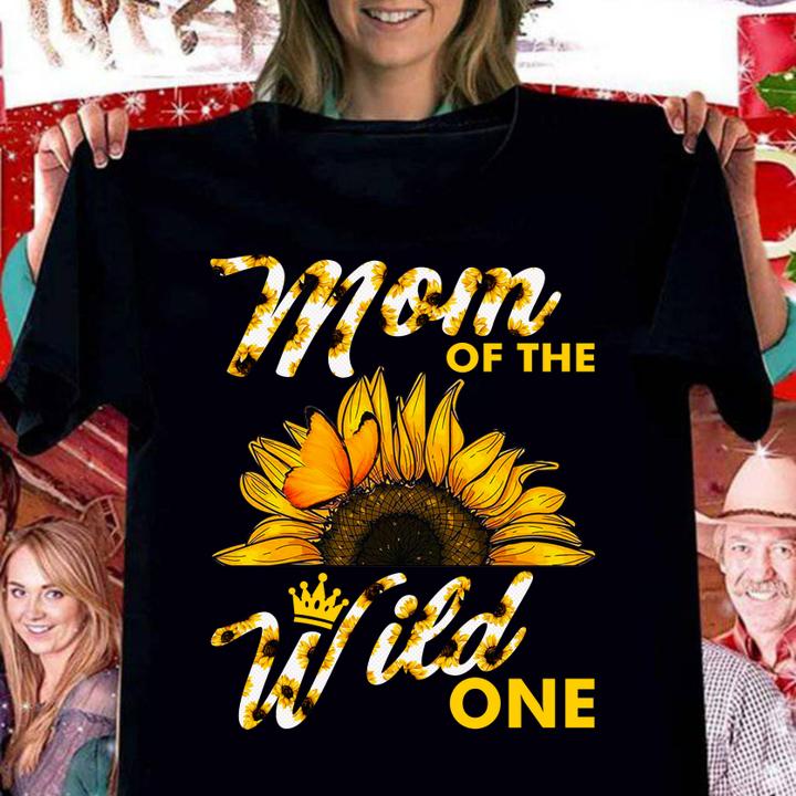 Sunflower mom of the wild one t-shirt