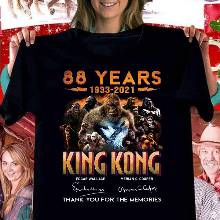 88 years 1933 2021 of the king kong signatures thank you for the memories women shirt - 88 Years 1933-2021 Of The King Kong Signatures Thank You For The Memories t-shirt