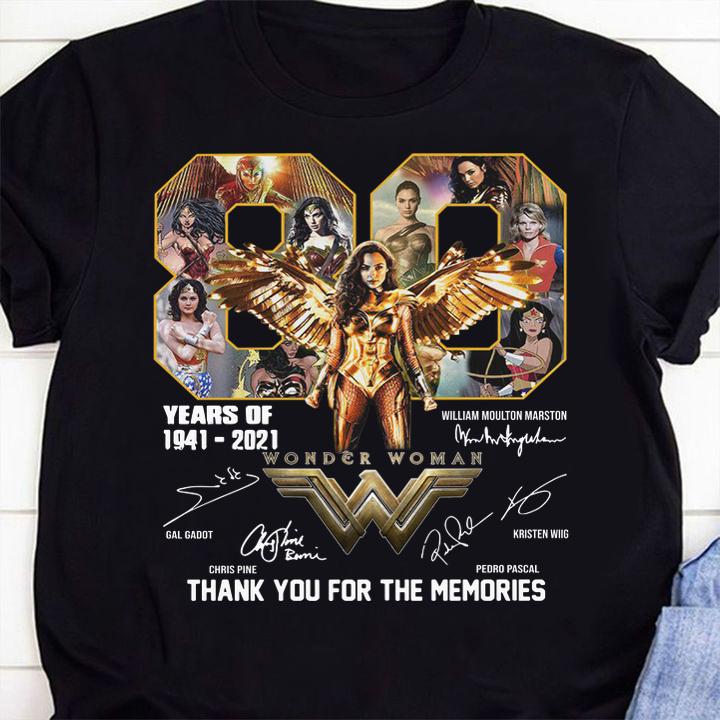 Wonder Woman 80 years of 1941-2021 signatures thank you for the memories t-shirt 1 Clothing, Fashion Week