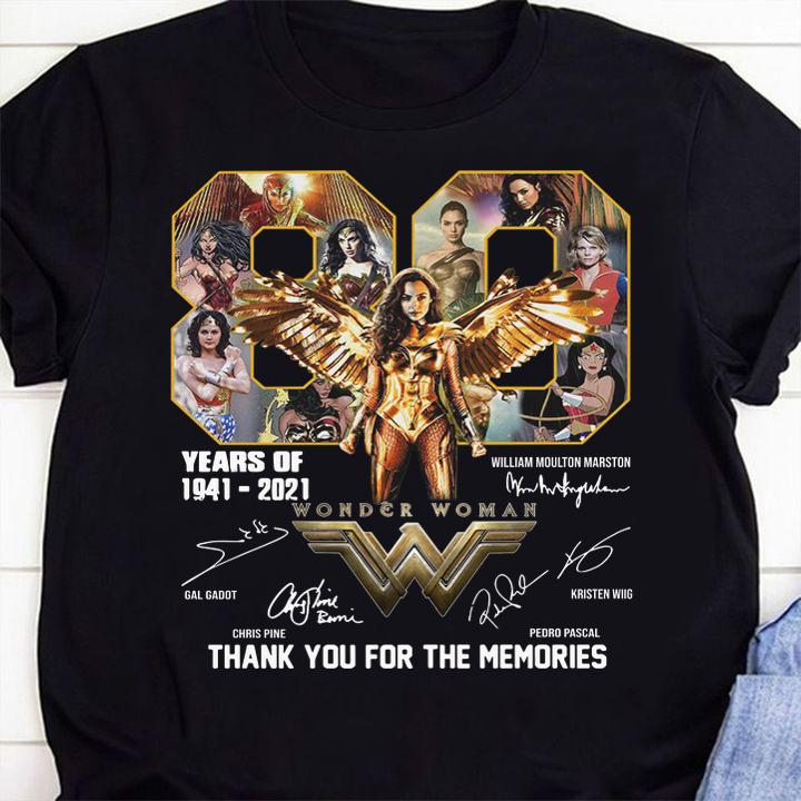 Wonder Woman 80 years of 1941-2021 signatures thank you for the memories t-shirt 16 Fashion Week