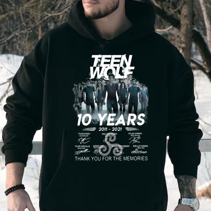Teen Wolf 10 years 2011-2021 signatures thank you for the memories t-shirt