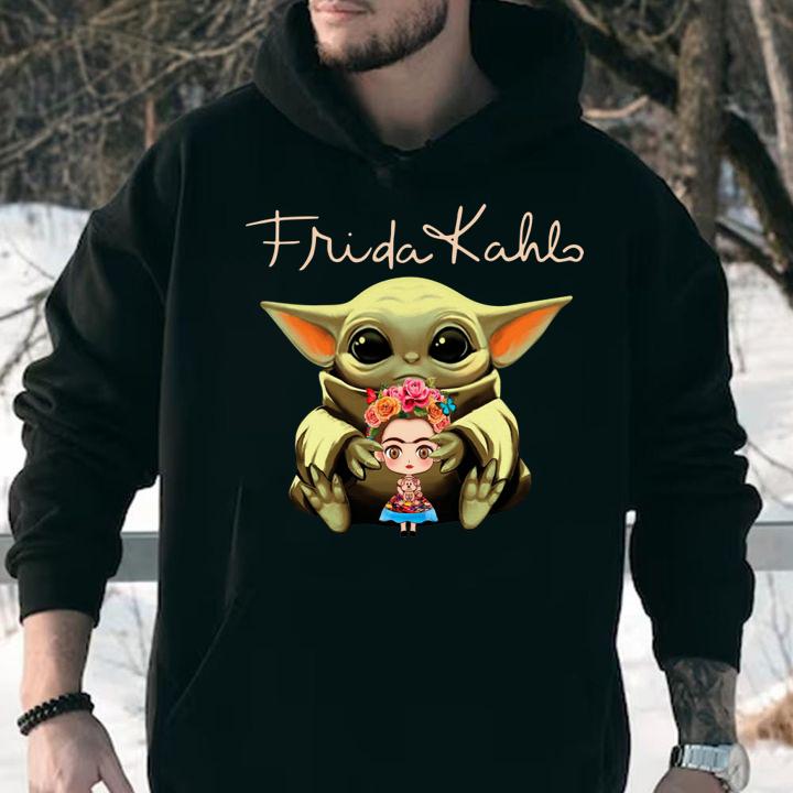 Baby Yoda hug Frida Kahlo Star Wars Mandalorian t-shirt