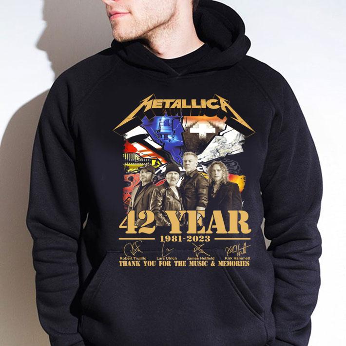 Metallica 42 Year 1981-2023 Thank You For The Music & Memories Signatures t-shirt