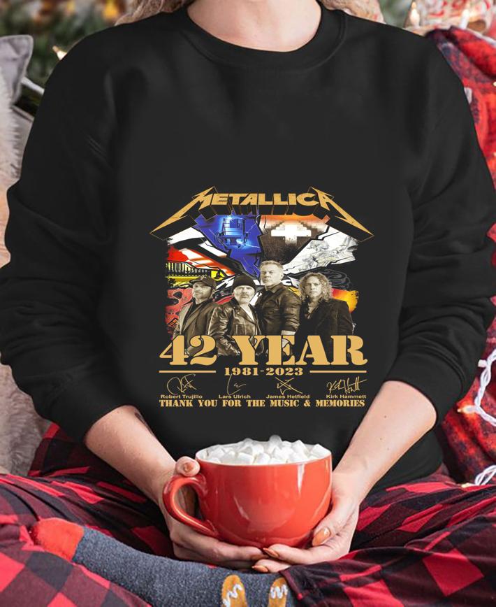 Metallica 42 Year 1981-2023 Thank You For The Music & Memories Signatures t-shirt