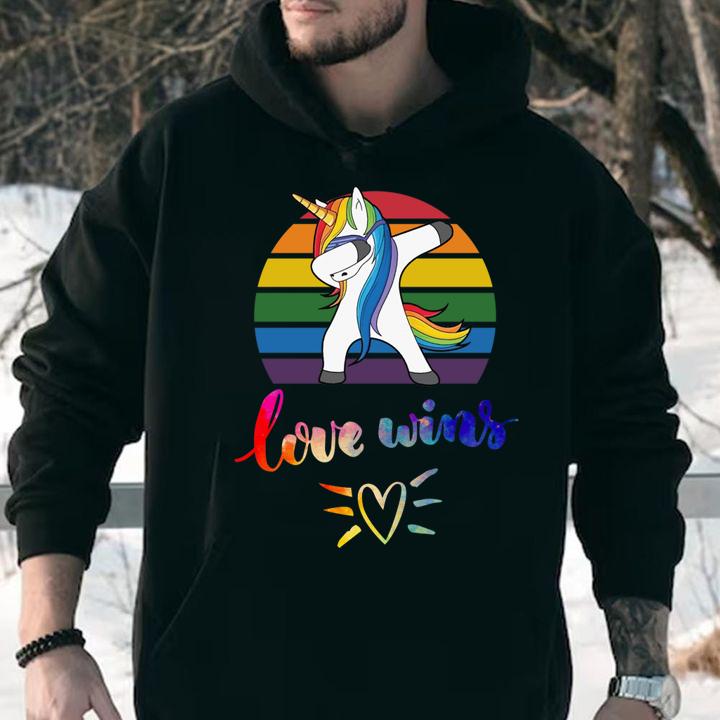 Lgbt Gay Lesbian Pride Month Unicorn Love Wins t-shirt