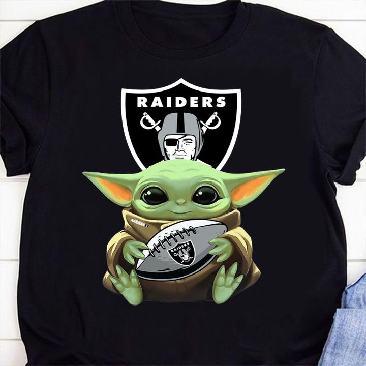 star wars football baby yoda hug oakland raiders shirt - Star Wars Football Baby Yoda Hug Oakland Raiders t-shirt