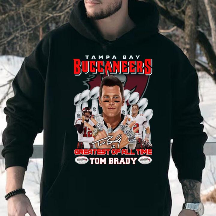 tampa bay buccaneers 12 tom brady signature greastest of all time hoodie - Tampa Bay Buccaneers 12 Tom Brady Signature Greastest Of All Time t-shirt