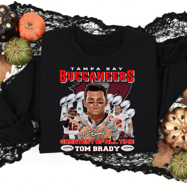 tampa bay buccaneers 12 tom brady signature greastest of all time sweatshirt - Tampa Bay Buccaneers 12 Tom Brady Signature Greastest Of All Time t-shirt