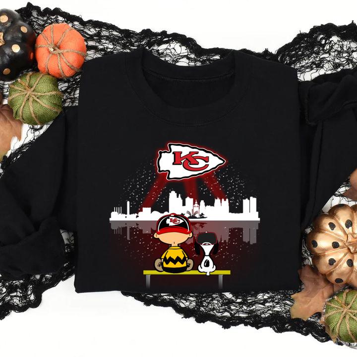 Charlie Brown and Snoopy Watching Kansas City Chiefs t-shirt