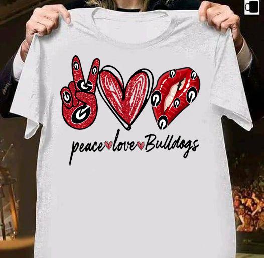 Peace Love And Lips Georgia Bulldogs t-shirt 15 mydisneyshirt news