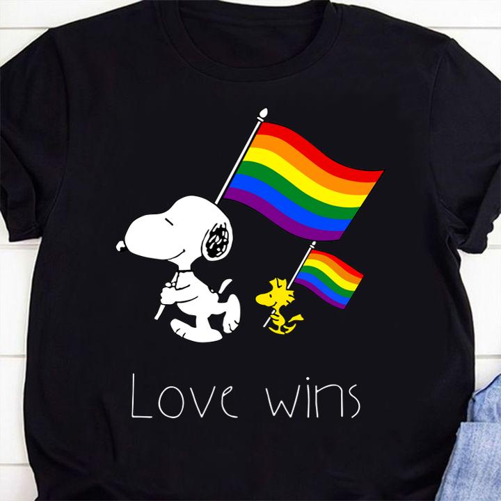 Love Wins Snoopy LGBT Gay Pride Rainbow Flag t-shirt 1