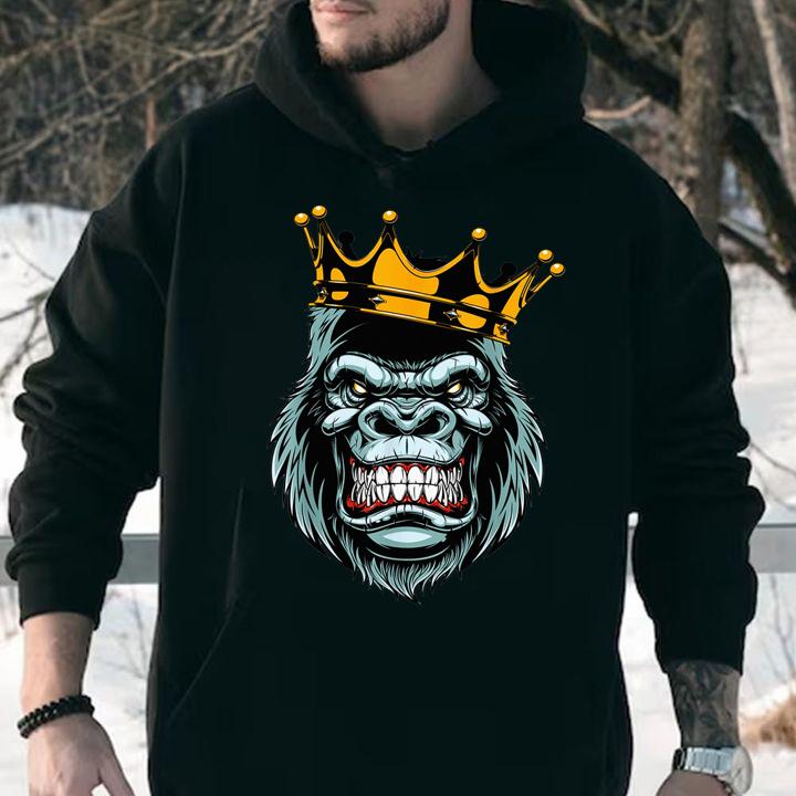 Funny Gorilla King ferocious gorilla on with crown Halloween t-shirt