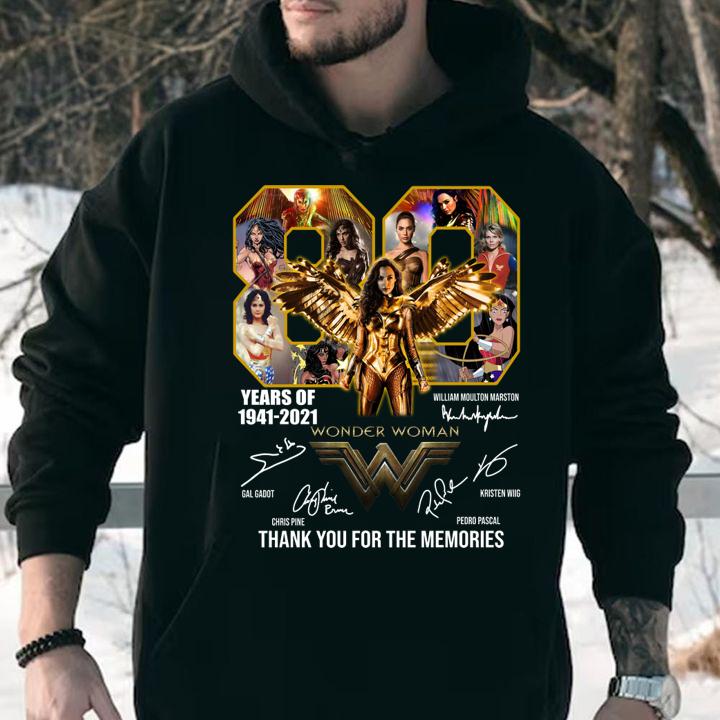 80 years of 1941-2021 Wonder Woman Gal Gadot signatures t-shirt