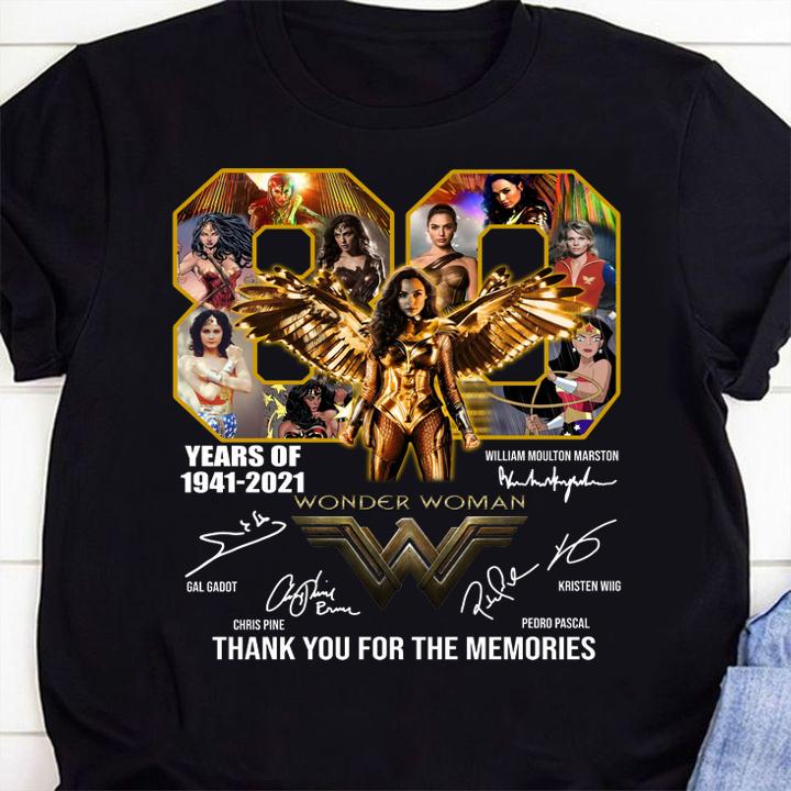 80 years of 1941-2021 Wonder Woman Gal Gadot signatures t-shirt 1