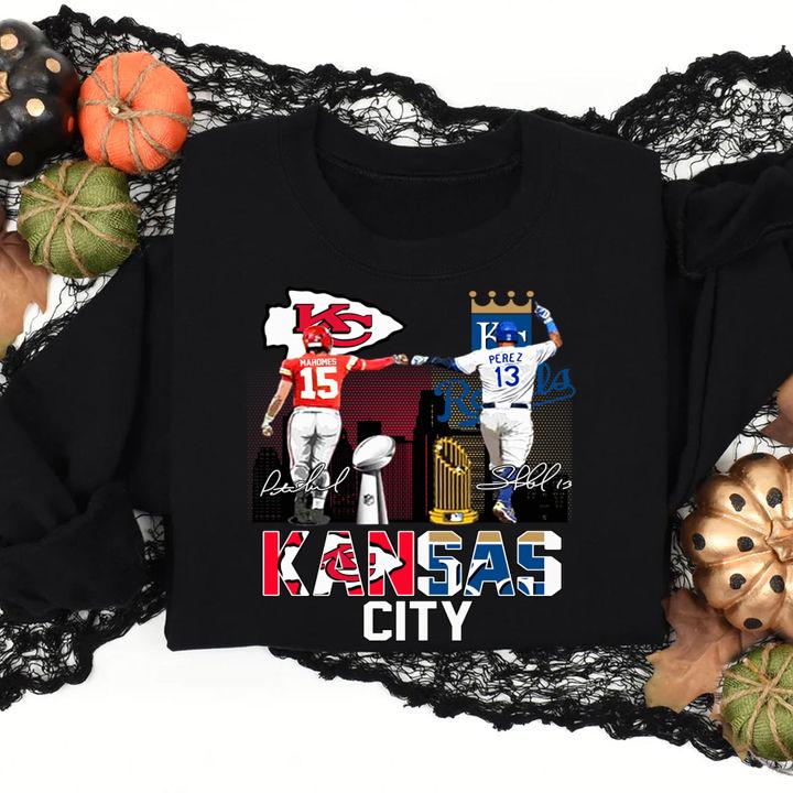 Kansas City Patrick Mahomes and Salvador Pérez signatures t-shirt