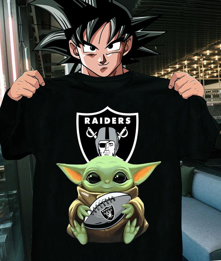Star Wars Football Baby Yoda Hug Oakland Raiders t-shirt