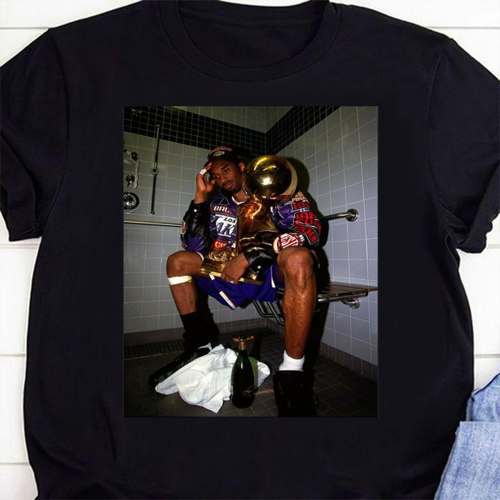 Kobe Bryant legend never die Signature t-shirt 1 Clothing, Fathers Day T-shirt