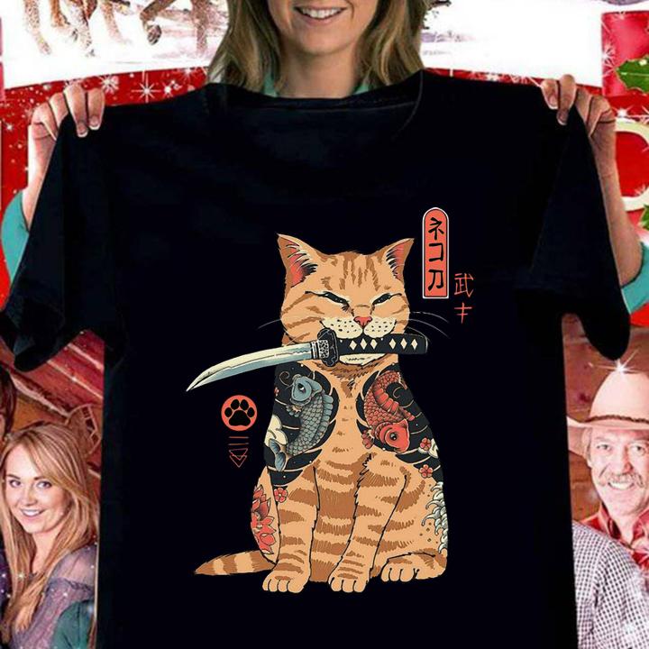Cat Sitting with Katana Japanese Samurai Cat t-shirt