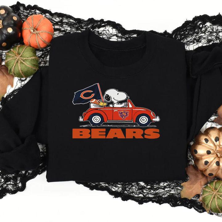 Chicago Bears Peanuts Snoopy Woodstock Driving Car t-shirt