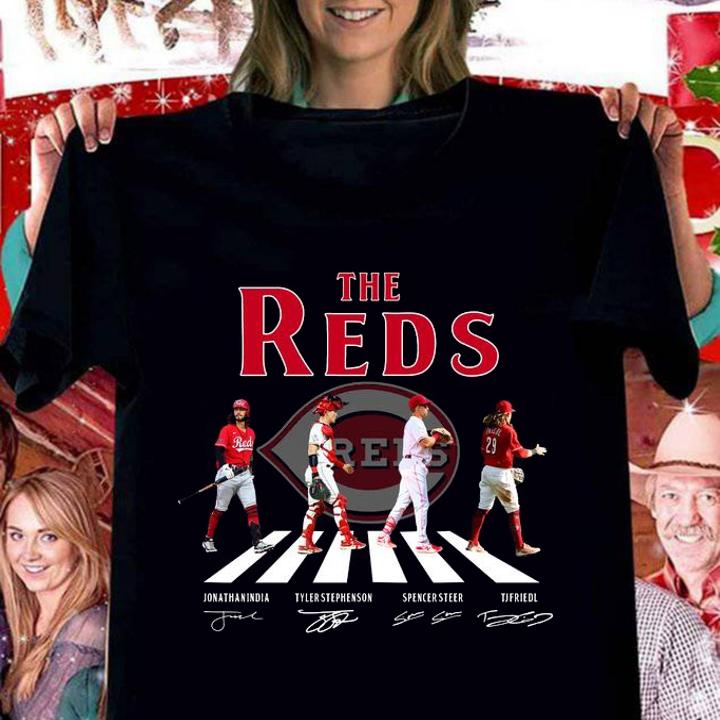 The Cincinnati Reds Abbey Road The Beatles Signatures t-shirt