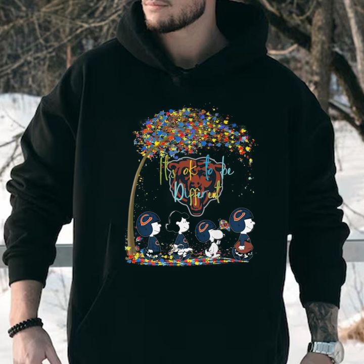 Chicago Bears Peanuts Snoopy Autism Awareness its ok to be different t-shirt