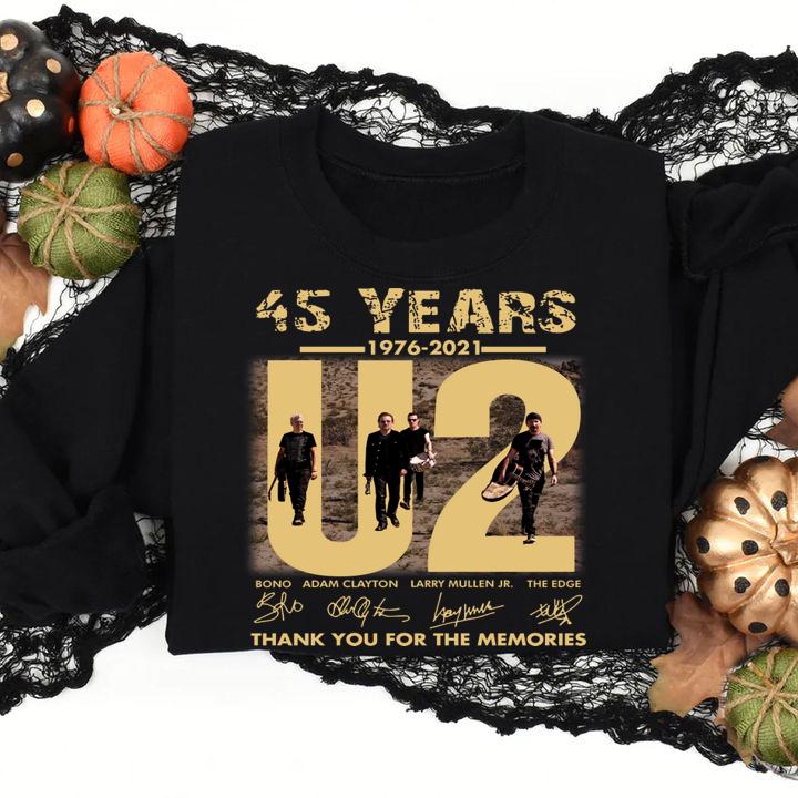 U2 band 45 years 1976-2021 signatures thank you for the memories t-shirt