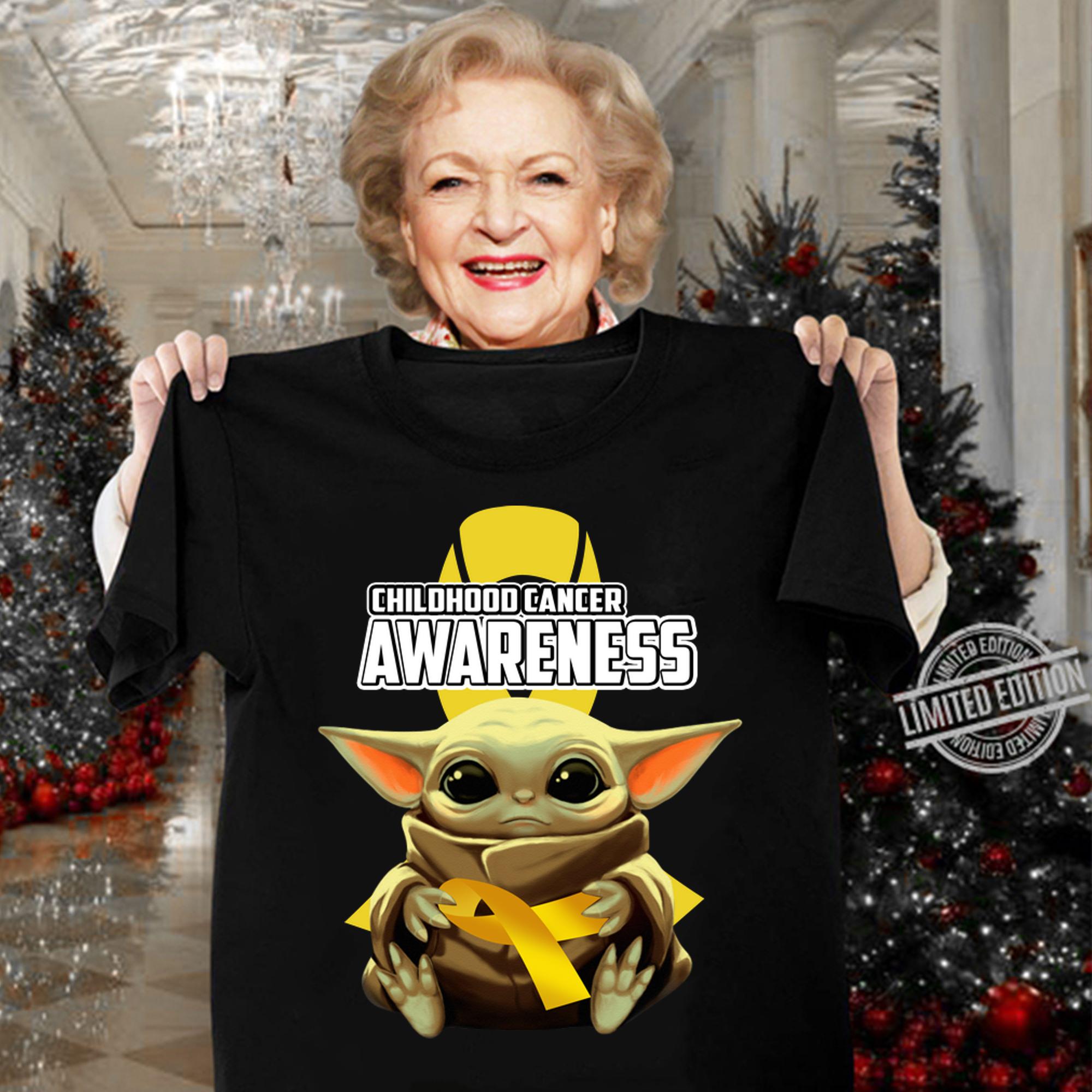 Baby Yoda Hug Childhood Cancer Awareness Star Wars Mandalorian t-shirt 4 Baby Yoda Hug Childhood Cancer Awareness Star Wars Mandalorian t-shirt 4